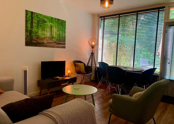 De Wollige Hooglander: In Comfort Middenin בית נופש אוטרלו